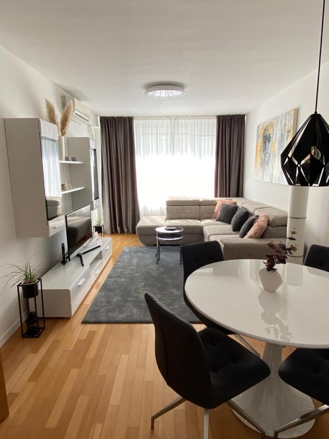 Apartment Queen ザグレブ エクステリア 写真